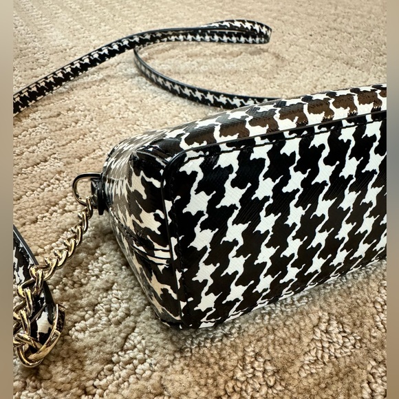 Kate Spade New York CAMERON STREET HOUNDSTOOTH HILLI CROSSBODY - Picture 4 of 7
